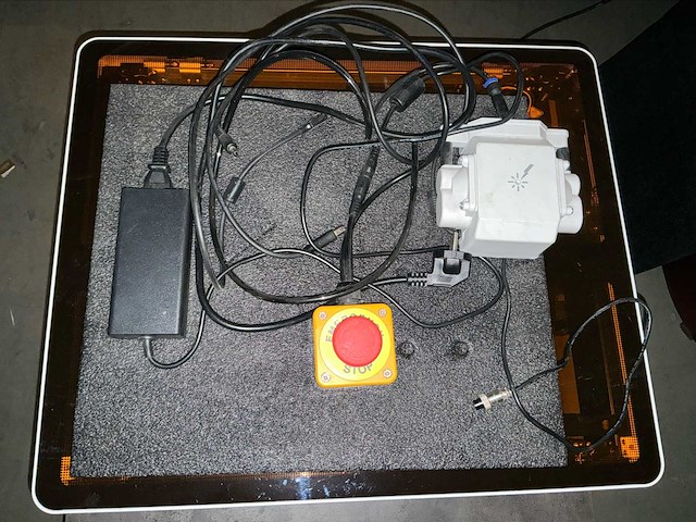 Wecreat vision 20w laser graveer machine electronica - afbeelding 13 van  15