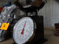 Weegschaal + theedoeken - afbeelding 2 van  3