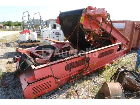 Weegschaal van vrachtwagen, zeefmat, machinerupsbanden, tank