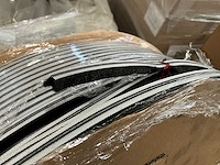 Weer/tochtstrips voor ramen en deuren op 250 meter-rol (16x) - (kp1010) - afbeelding 2 van  8