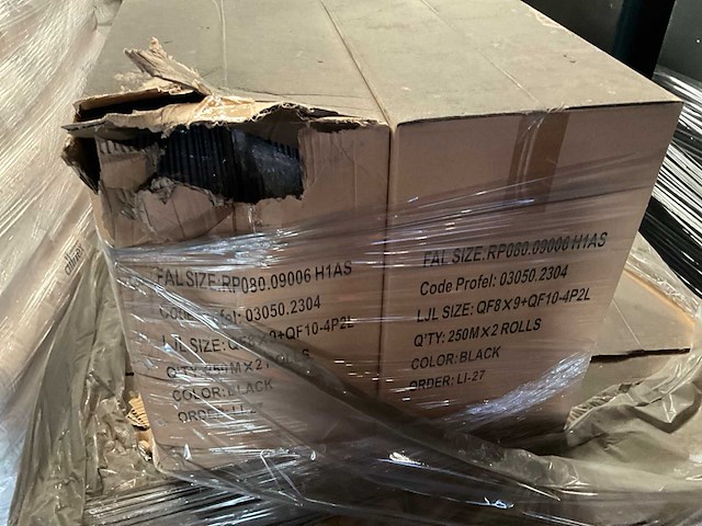 Weer/tochtstrips voor ramen en deuren op 250 meter-rol (16x) - (kp1010) - afbeelding 8 van  8