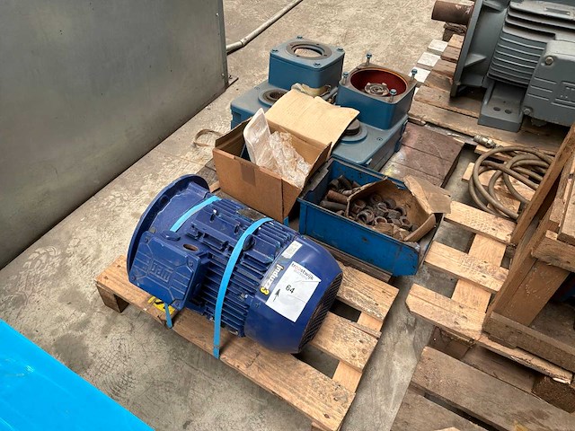 Weg elektromotor - afbeelding 1 van  6