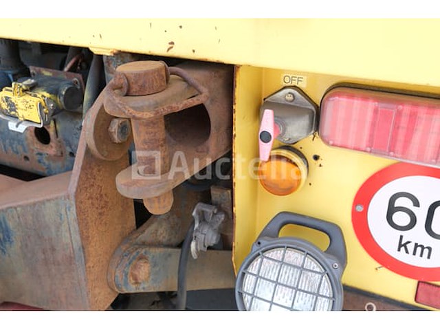Weg-spoor werkplaatstrucks mercedes-benz unimog zw120s (1985-240,757 km) - afbeelding 23 van  82