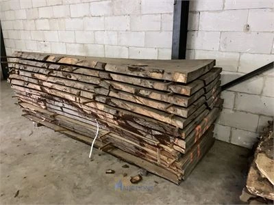Wegens faillissement eco-deco bv - partij verzaagde boomstammen en houtbewerkingsmachines te bonheid...