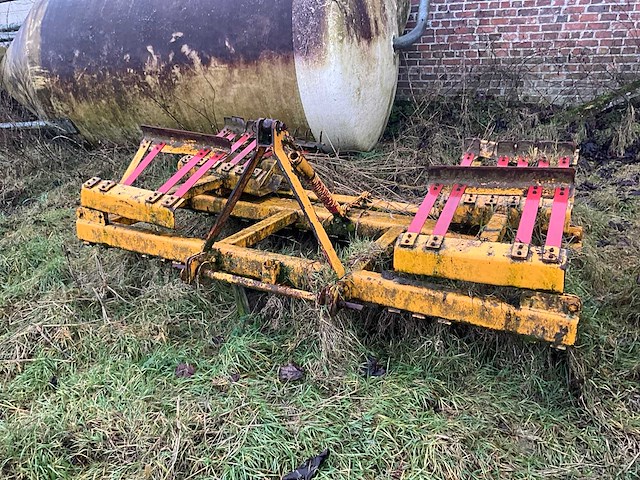 Weidebloter/maaier - afbeelding 1 van  8