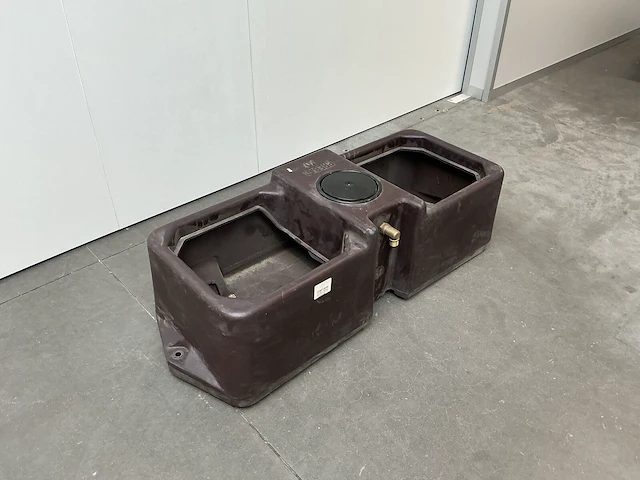 Weidedrinkbak met dubbele toegang prebac 70l - afbeelding 4 van  5