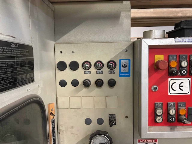 Weinig hydromat 23 schaaf-moler / malmachine 4-zijdig vierzijdige gietmachine - afbeelding 12 van  14