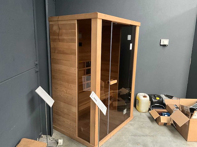 Wellis solaris infrarood sauna - afbeelding 2 van  5