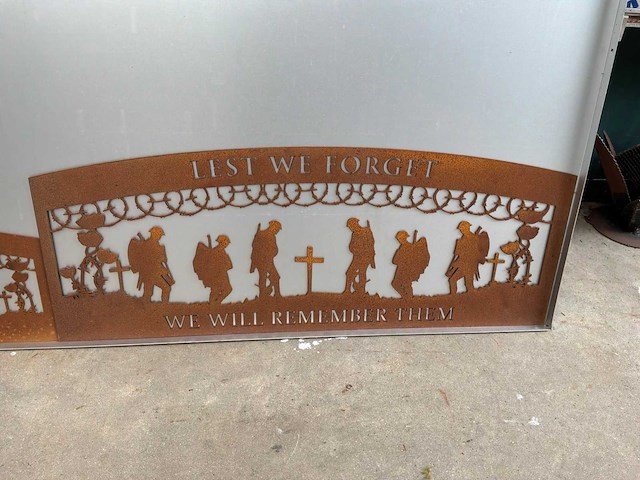 Wereldoorlog 1 kortenstaal plaatstalen logo’s - afbeelding 1 van  1