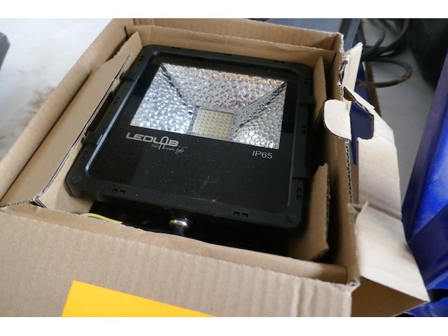 Werf - verlichting - afbeelding 2 van  3