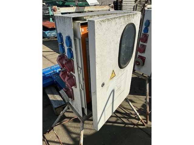 Werf meterkast - afbeelding 1 van  2