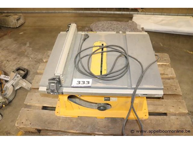 Werfcirkelzaagmachine dw744-qs - afbeelding 1 van  3