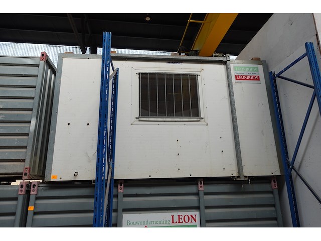Werfcontainer - afbeelding 1 van  2