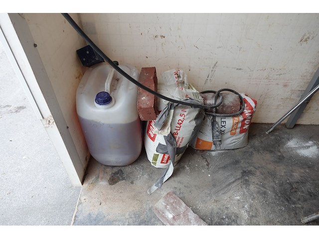 Werfkeet + inhoud - afbeelding 10 van  12