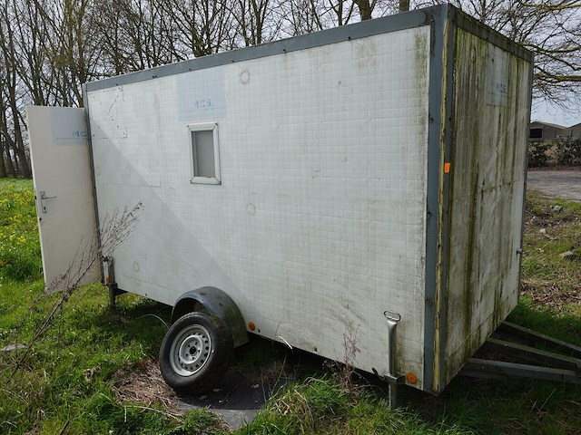 Werfkeet op aanhangwagen - afbeelding 4 van  9