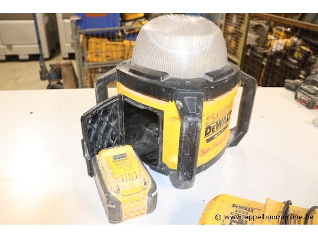 Werflamp dewalt dcl074 - afbeelding 2 van  5