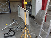 Werflamp op statief - afbeelding 1 van  4