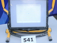 Werflmap v-tac 8200lm, werking niet gekend - afbeelding 1 van  2