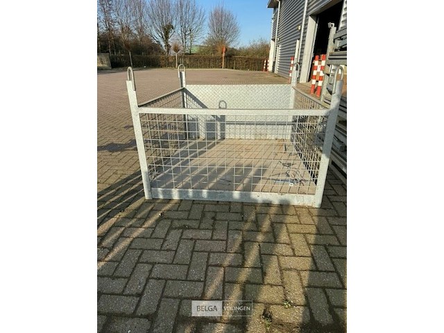 Werfmateriaalbak - afbeelding 1 van  2