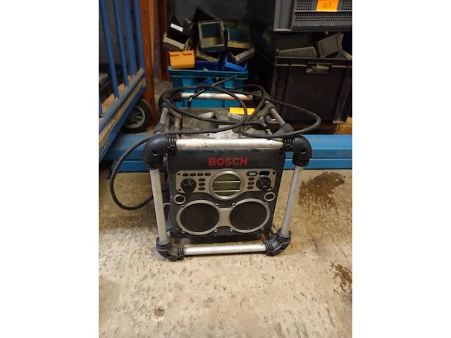 Werfradio bosch (aanzetknop ontbreekt) maar werkt! - afbeelding 8 van  10