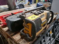 Werfradio dewalt + draagbare radio - afbeelding 1 van  3