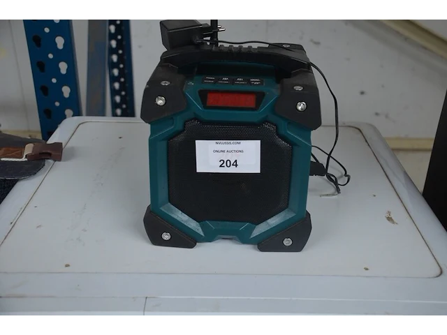 Werfradio maginon br10, slijpschijf powerplus pow20030, slijpschijf bosch pws750-125, handcirkelzaag trotec pcss-10-1400 in doos, schuurmachine bosch gss 23e in pvc koffer, poliermachine einhell bpp5 1100e in pvc koffer, laser topcraft op statief - afbeelding 4 van  36