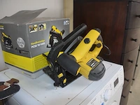 Werfradio maginon br10, slijpschijf powerplus pow20030, slijpschijf bosch pws750-125, handcirkelzaag trotec pcss-10-1400 in doos, schuurmachine bosch gss 23e in pvc koffer, poliermachine einhell bpp5 1100e in pvc koffer, laser topcraft op statief - afbeelding 22 van  36