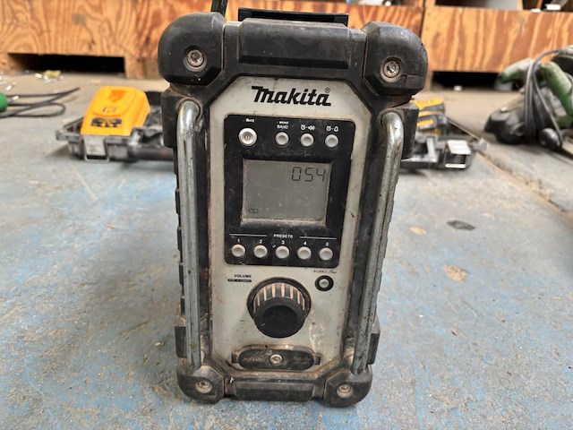 Werfradio makita - afbeelding 1 van  2
