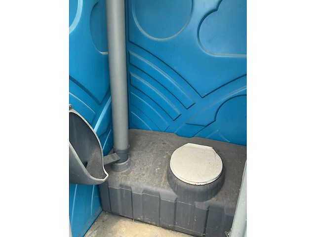Werftoilet. - afbeelding 2 van  2