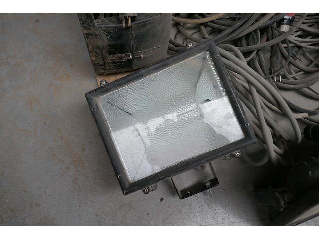 Werfverlichting + verlengkabels - afbeelding 2 van  4