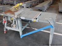 Werfzaagmachine avola vv aanvoertafel