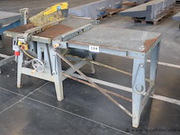 Werfzaagmachine avola vv aanvoertafel