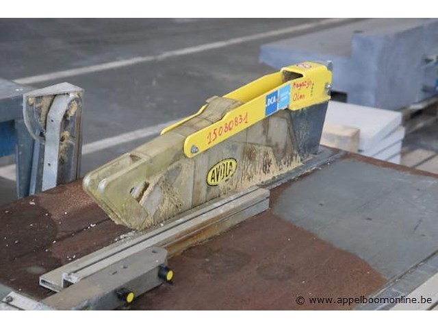 Werfzaagmachine avola vv aanvoertafel - afbeelding 3 van  3