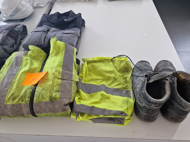 Werk- en veiligheidskledij + waadbroek - afbeelding 3 van  10