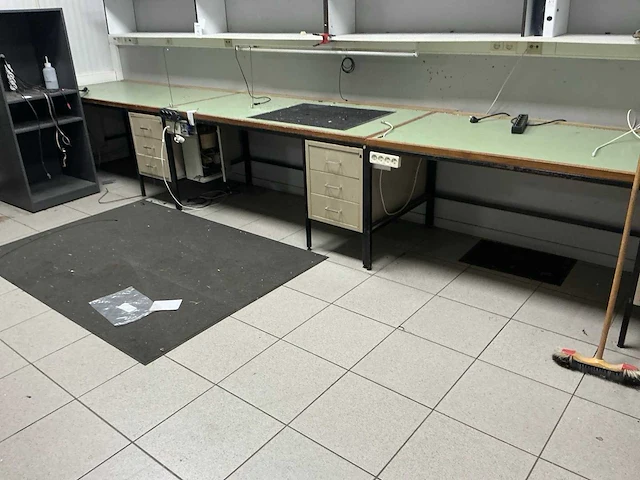 Werkbank (3x) - afbeelding 1 van  5