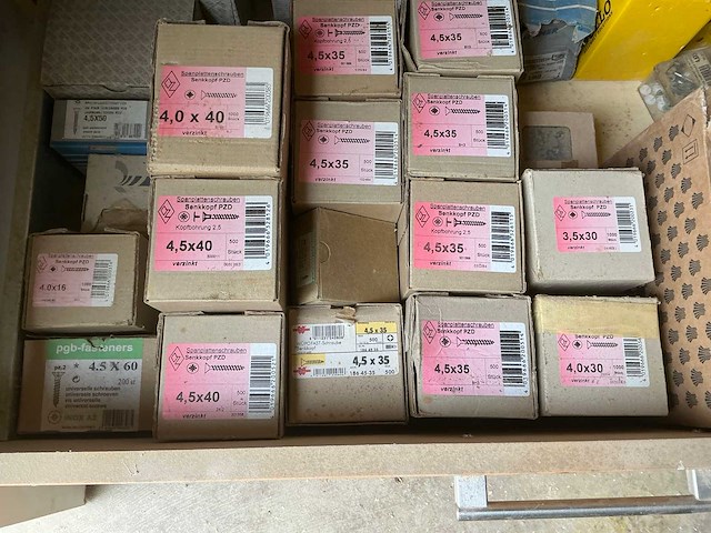 Werkbank en bevestigingsmateriaal - afbeelding 10 van  12