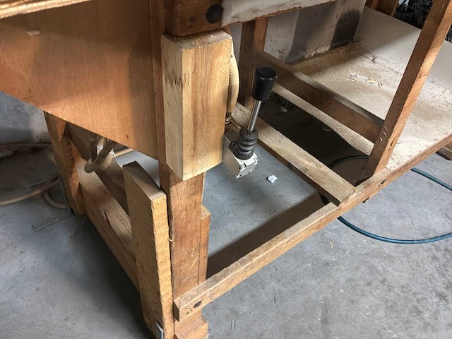 Werkbank hout met pneumatische klemming - afbeelding 3 van  5