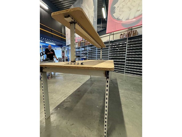 Werkbank magazijntafel zwaar 270x110x150cm - afbeelding 2 van  3