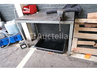 Werkbank met bankschroef - afbeelding 6 van  7
