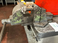 Werkbank met bankschroef - afbeelding 2 van  4