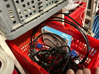 Werkbank met inhoud (2x) - afbeelding 5 van  21