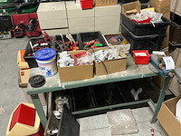 Werkbank met inhoud (2x) - afbeelding 6 van  21