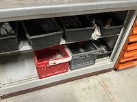 Werkbank met inhoud (2x) - afbeelding 18 van  21