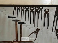 Werkbank met inhoud - afbeelding 6 van  14