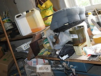 Werkbank met inhoud - afbeelding 12 van  14