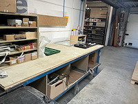 Werkbank met inhoud - afbeelding 2 van  5