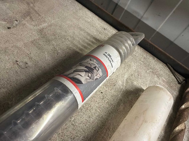 Werkbanken met inhoud (2x) - afbeelding 3 van  29