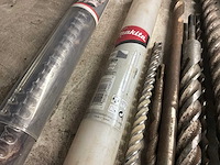 Werkbanken met inhoud (2x) - afbeelding 4 van  29