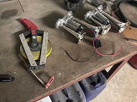 Werkbanken met inhoud (2x) - afbeelding 7 van  29