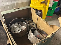 Werkbanken met inhoud (2x) - afbeelding 14 van  29